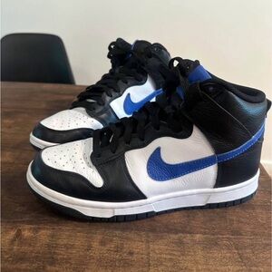Nike Black and Blue Women's Sneakers